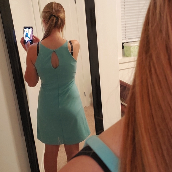 Turquoise fitted dress - Picture 8 of 8